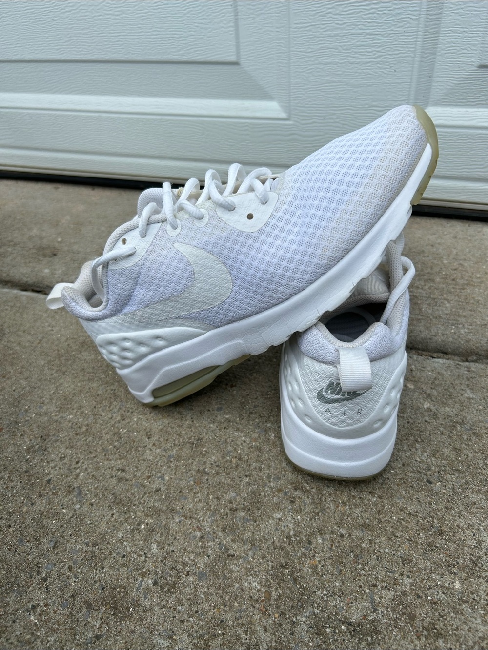 Nike Men White Mesh Sneakers with Subtle Tan Accents